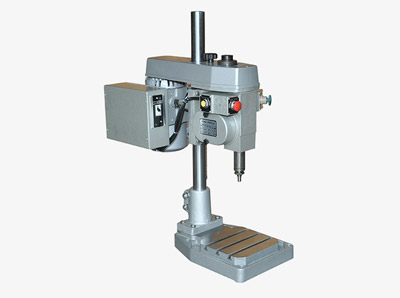 GT1-203自動(dòng)攻絲機(jī) GT1-203自動(dòng)攻絲機(jī)